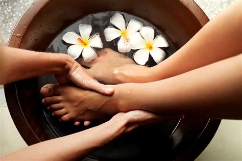 foot massage near me|foot relaxing near me.